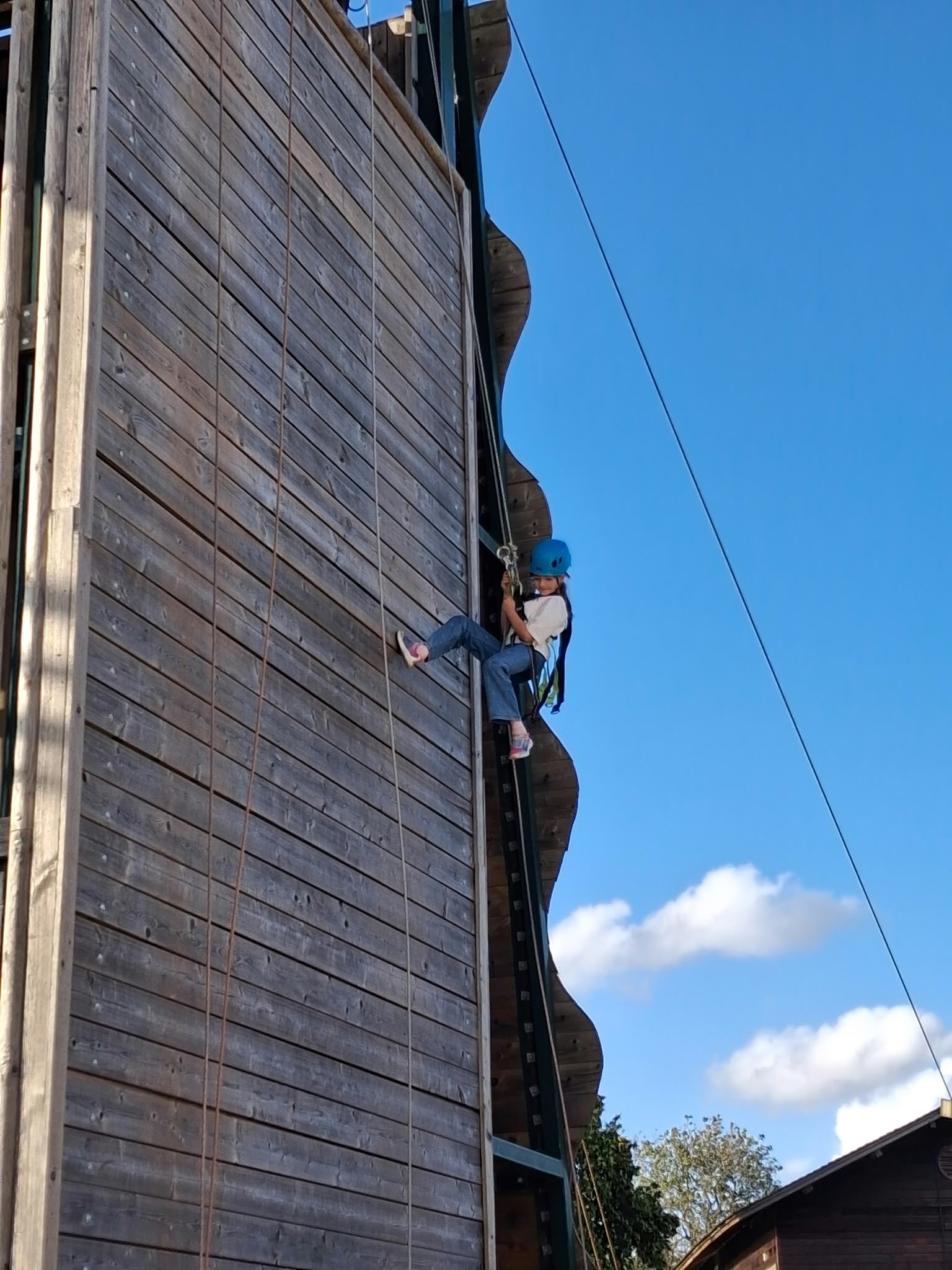 Group 1 children doing abseil and zipwire